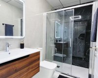 Herverkoop - Appartement -
Torrevieja - Playa del Cura