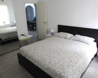 Herverkoop - Appartement -
Torrevieja - Playa del Cura