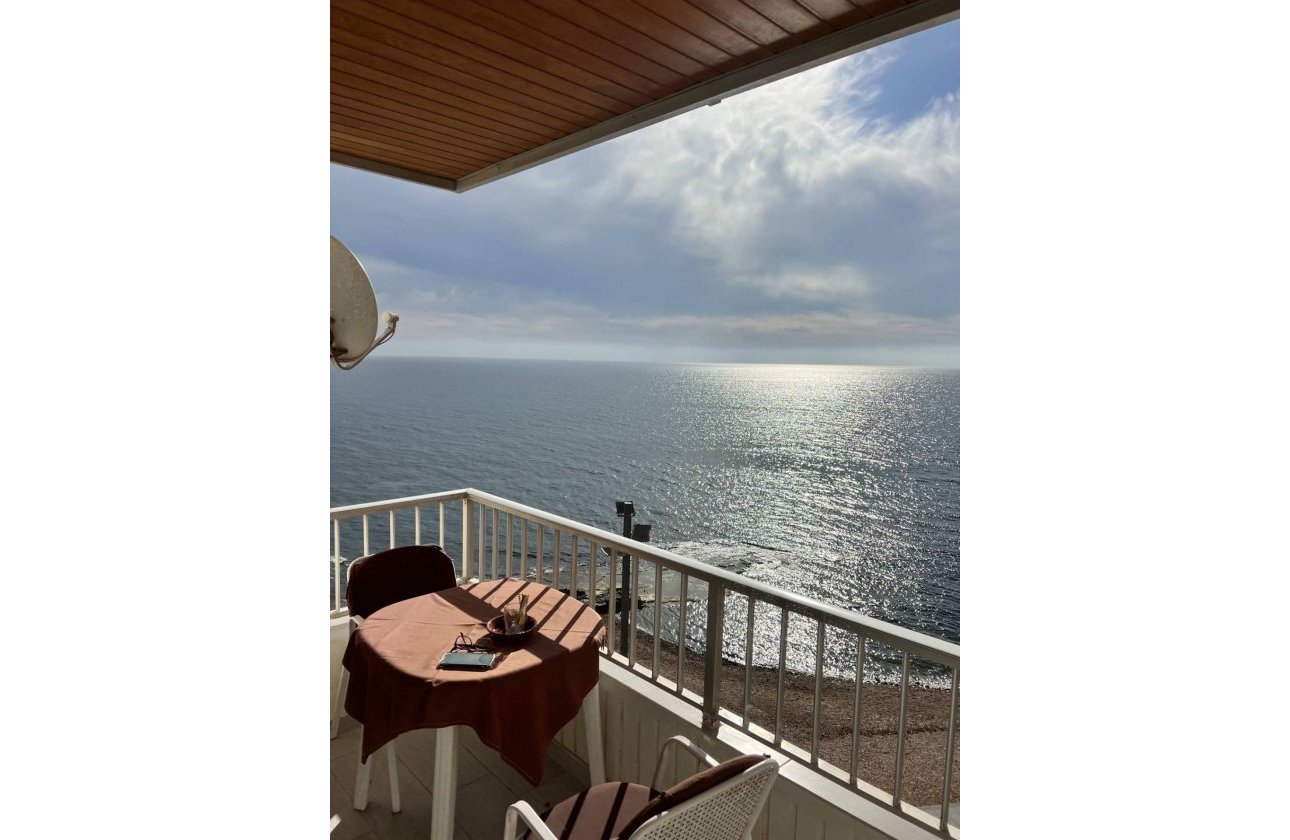 Herverkoop - Appartement -
Torrevieja - Playa del Cura