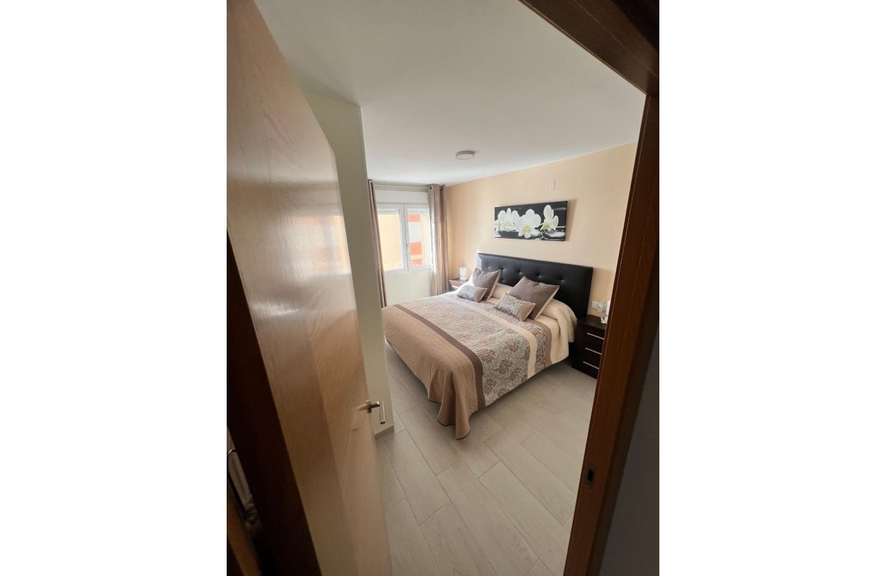 Herverkoop - Appartement -
Torrevieja - Playa del Cura