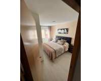 Herverkoop - Appartement -
Torrevieja - Playa del Cura