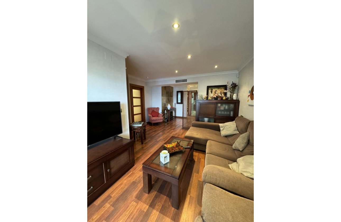 Herverkoop - Appartement -
Torrevieja - Playa del Cura