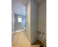 Herverkoop - Appartement -
Torrevieja - Playa del Cura