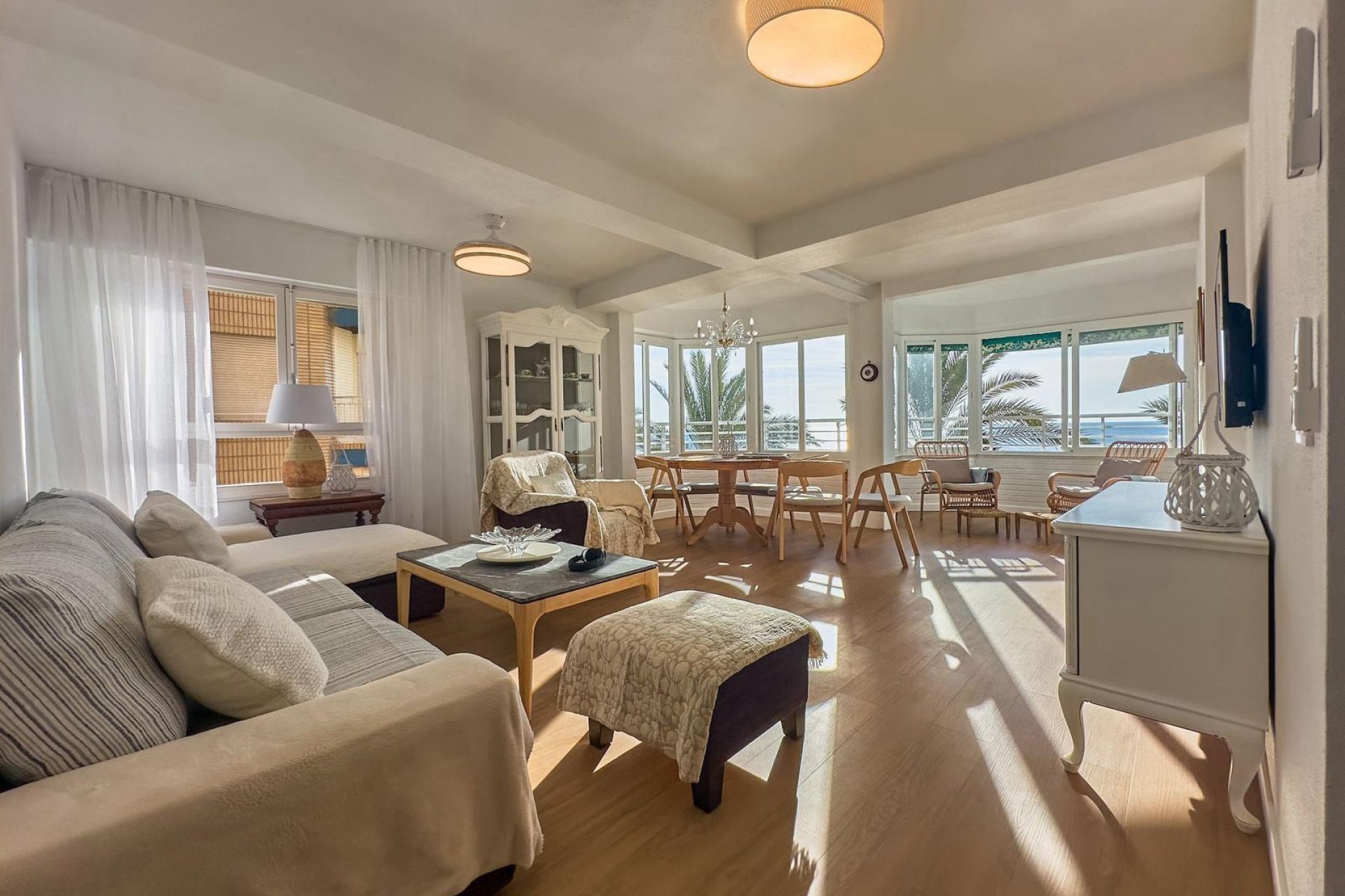 Herverkoop - Appartement -
Torrevieja - Playa del Cura