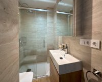 Herverkoop - Appartement -
Torrevieja - Playa del Cura