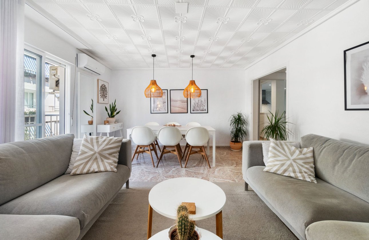 Herverkoop - Appartement -
Torrevieja - Playa del Cura