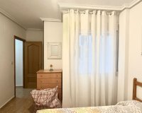 Herverkoop - Appartement -
Torrevieja - Playa del Cura