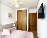 Herverkoop - Appartement -
Torrevieja - Playa del Cura