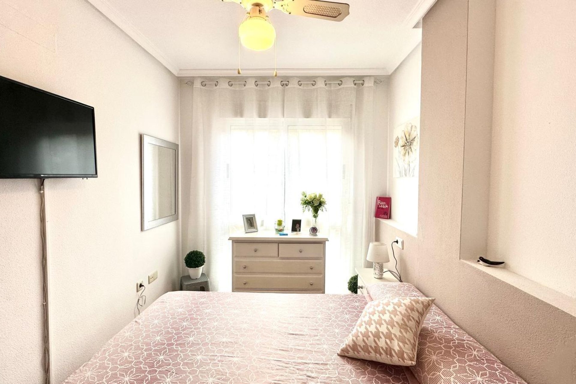 Herverkoop - Appartement -
Torrevieja - Playa del Cura