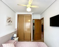 Herverkoop - Appartement -
Torrevieja - Playa del Cura