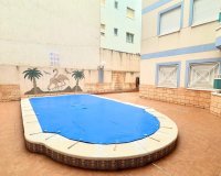 Herverkoop - Appartement -
Torrevieja - Playa del Cura