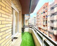 Herverkoop - Appartement -
Torrevieja - Playa del Cura