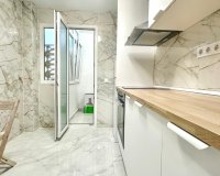 Herverkoop - Appartement -
Torrevieja - Playa del Cura