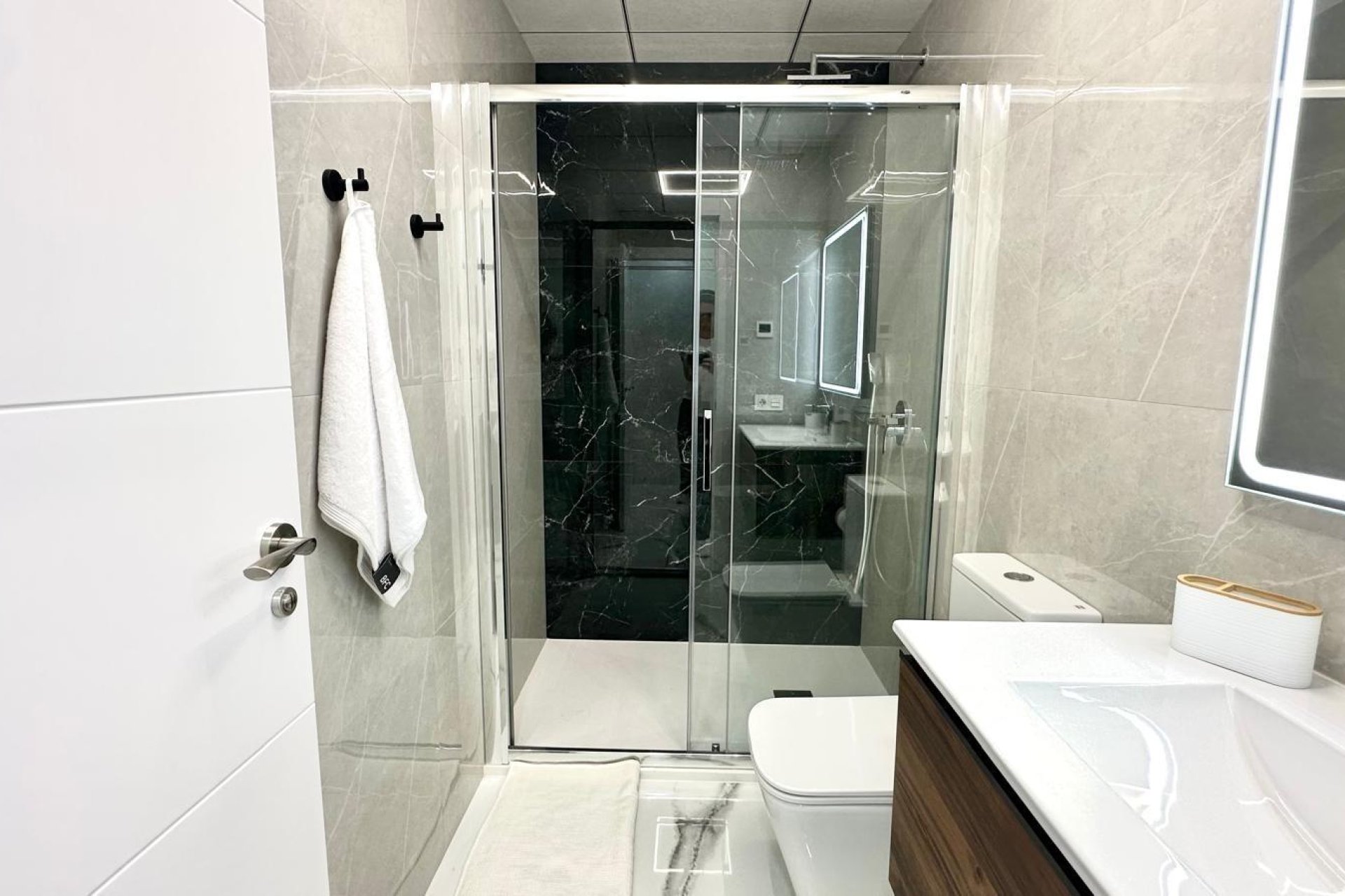 Herverkoop - Appartement -
Torrevieja - Playa del Cura