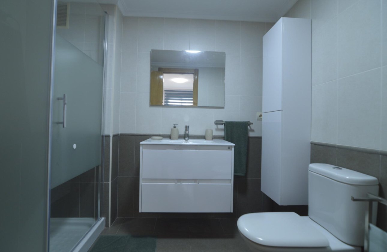 Herverkoop - Appartement -
Torrevieja - Playa del Cura