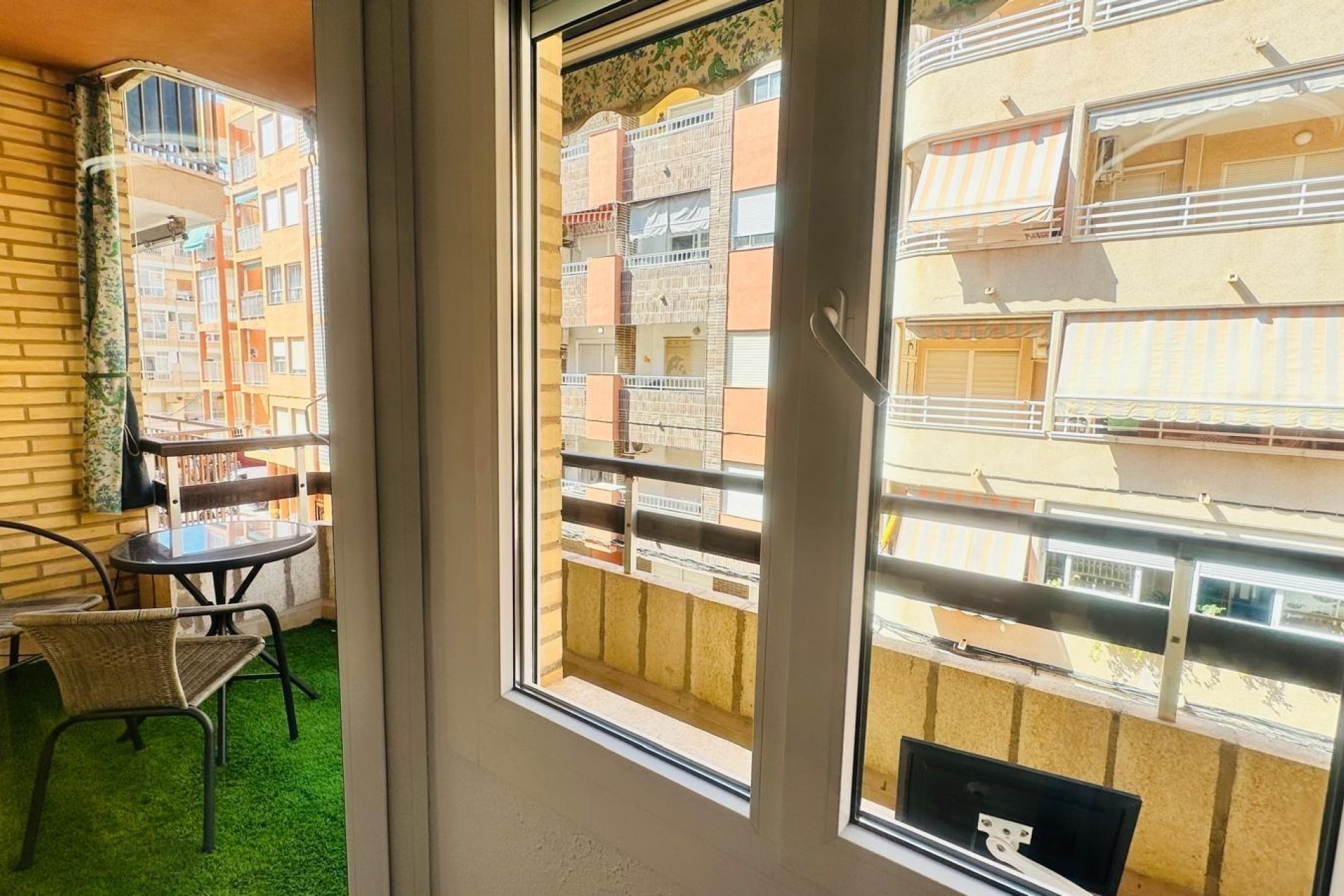 Herverkoop - Appartement -
Torrevieja - Playa del Cura