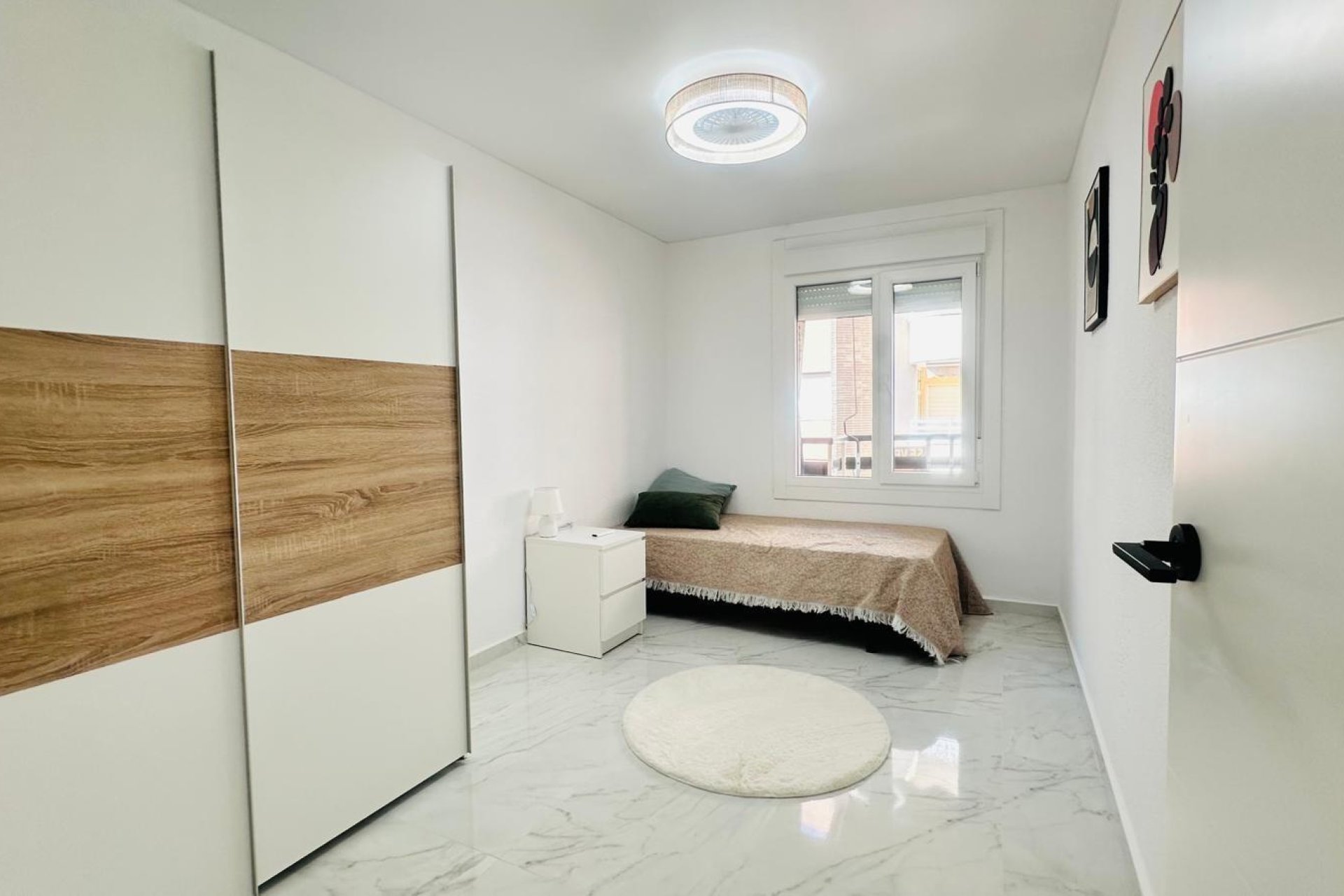 Herverkoop - Appartement -
Torrevieja - Playa del Cura