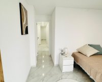 Herverkoop - Appartement -
Torrevieja - Playa del Cura