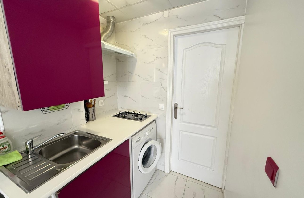 Herverkoop - Appartement -
Torrevieja - Playa del Cura