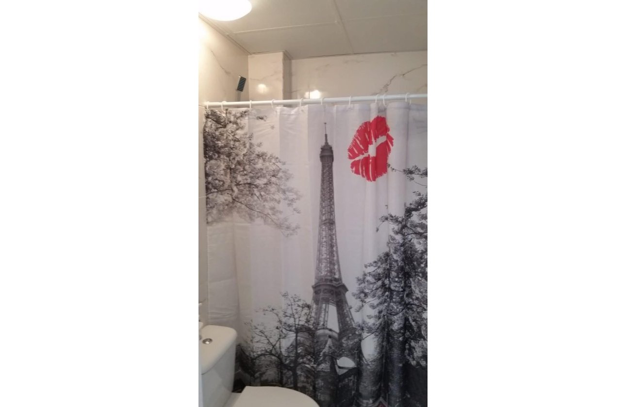 Herverkoop - Appartement -
Torrevieja - Playa del Cura