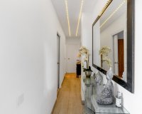 Herverkoop - Appartement -
Torrevieja - Playa del Cura