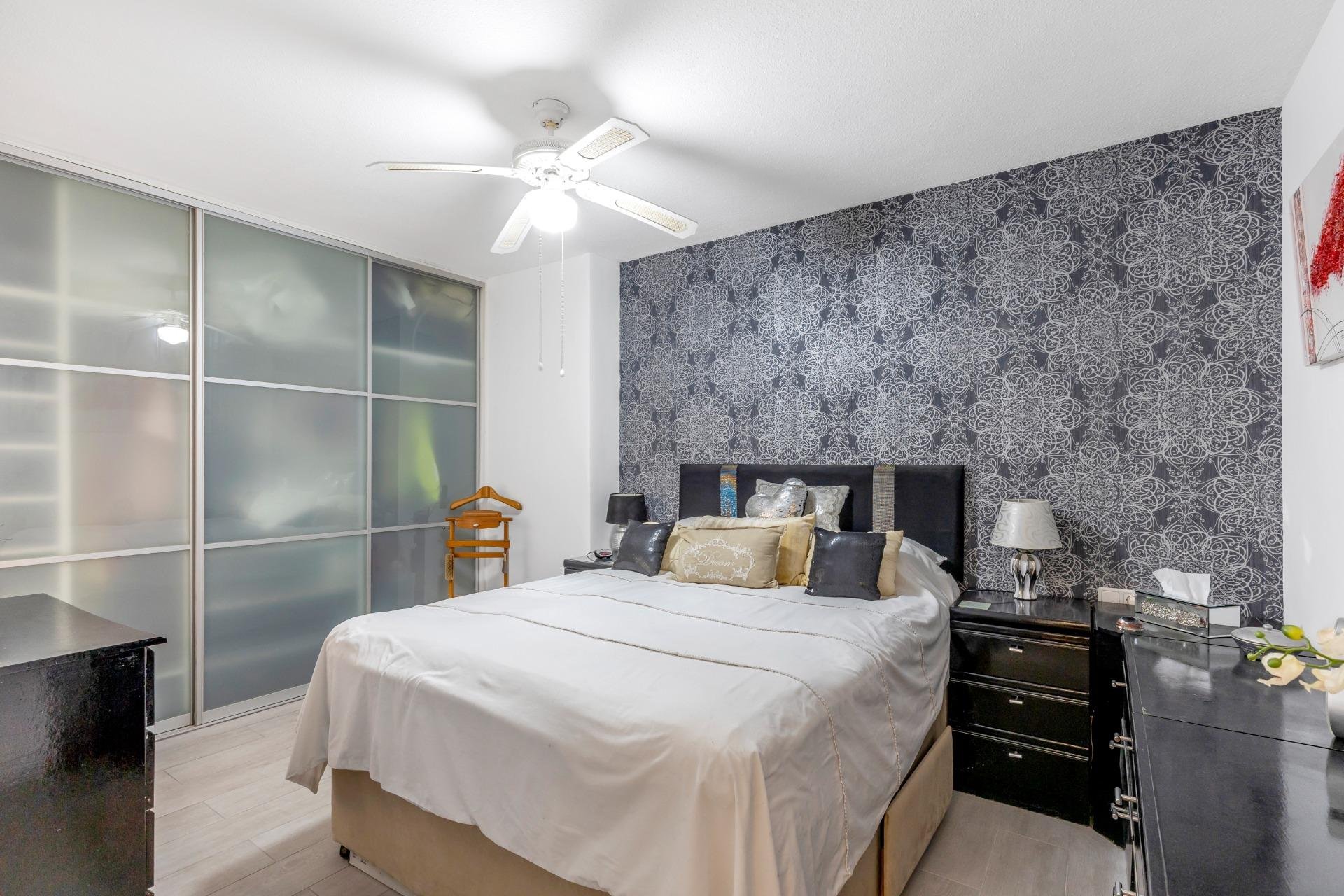 Herverkoop - Appartement -
Torrevieja - Playa del Cura