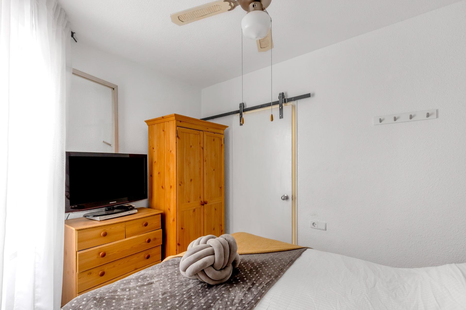 Herverkoop - Appartement -
Torrevieja - Playa del Cura