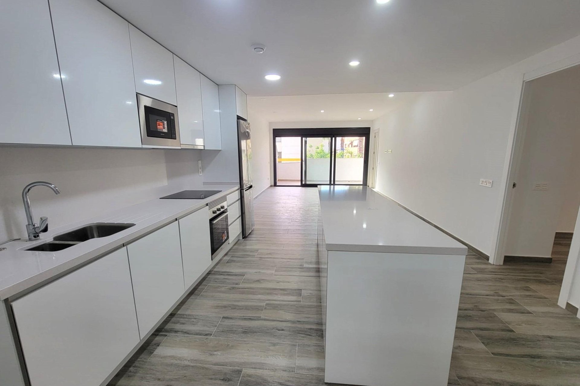 Herverkoop - Appartement -
Torrevieja - Playa del Cura