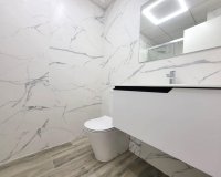 Herverkoop - Appartement -
Torrevieja - Playa del Cura