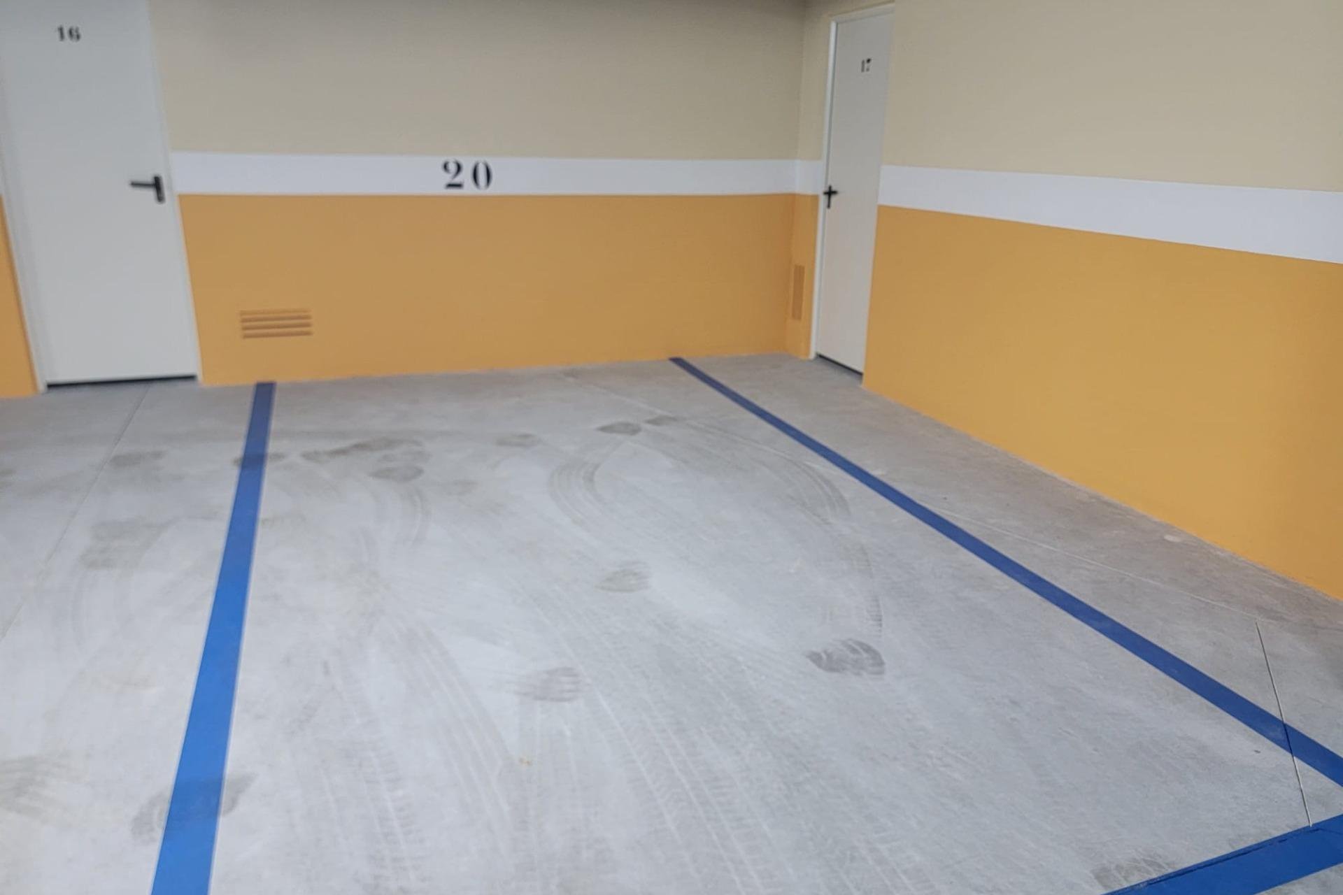 Herverkoop - Appartement -
Torrevieja - Playa del Cura