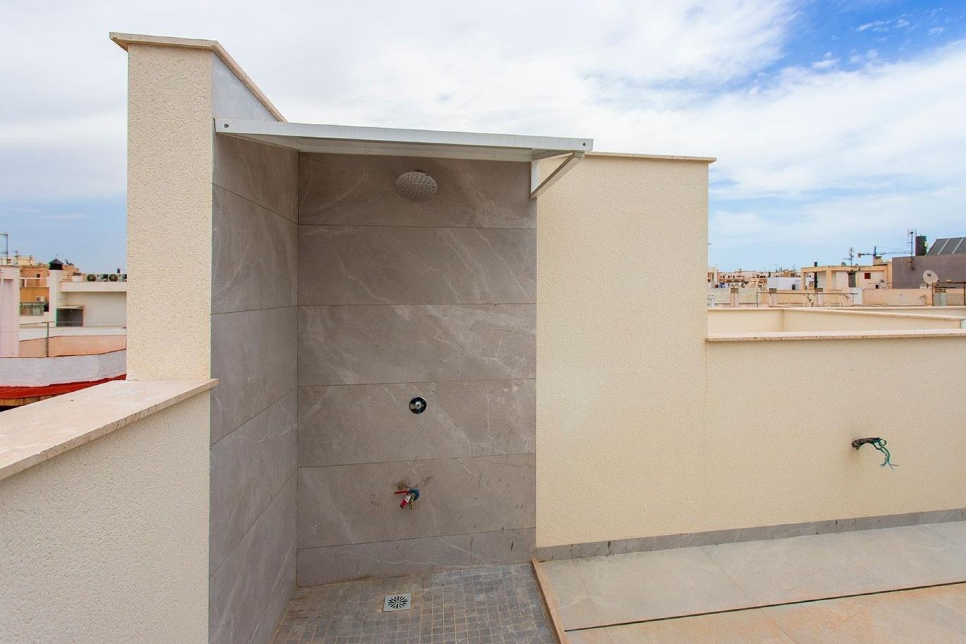Herverkoop - Appartement -
Torrevieja - Playa del Cura