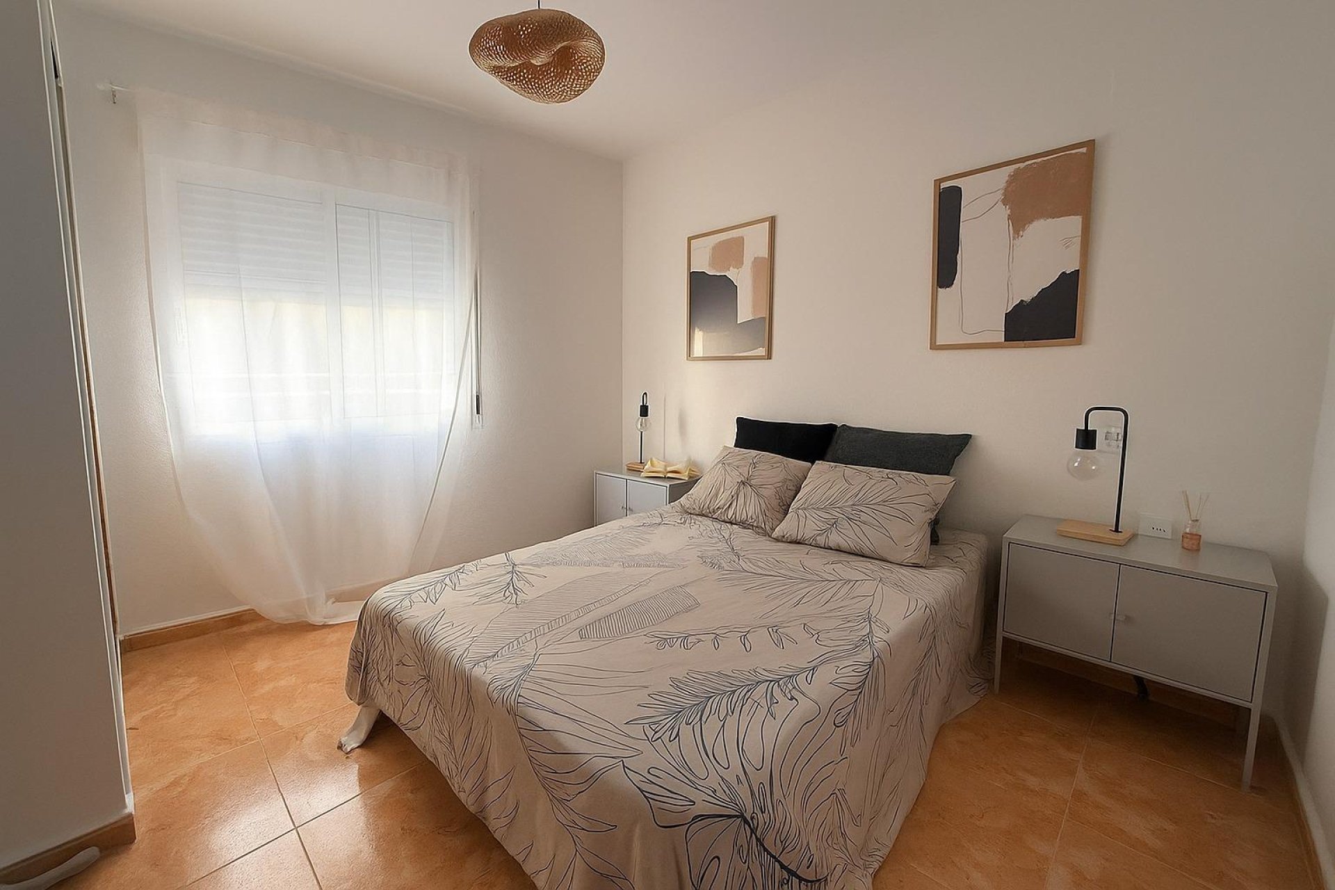 Herverkoop - Appartement -
Torrevieja - Playa del Cura