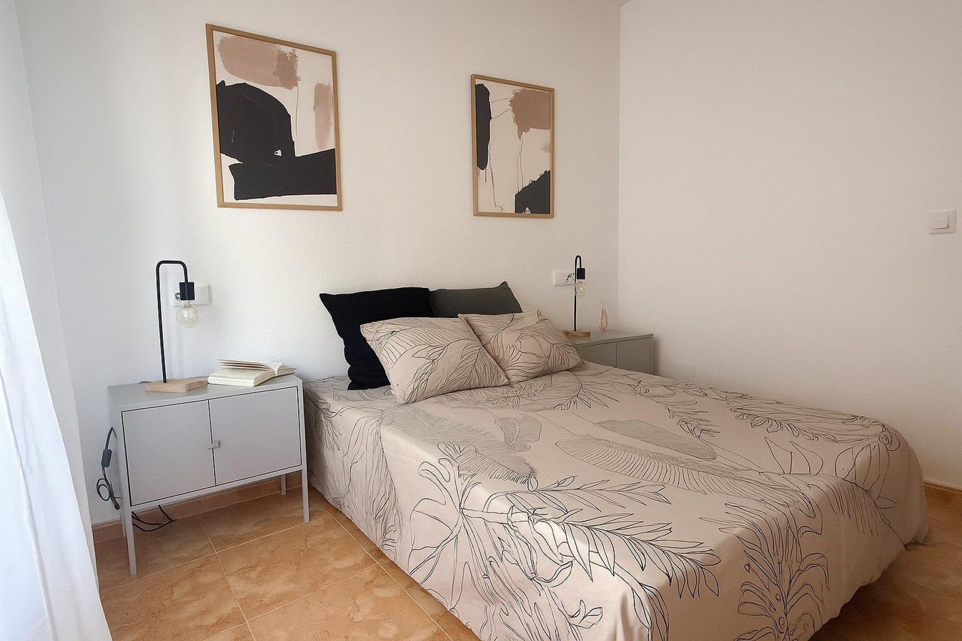 Herverkoop - Appartement -
Torrevieja - Playa del Cura