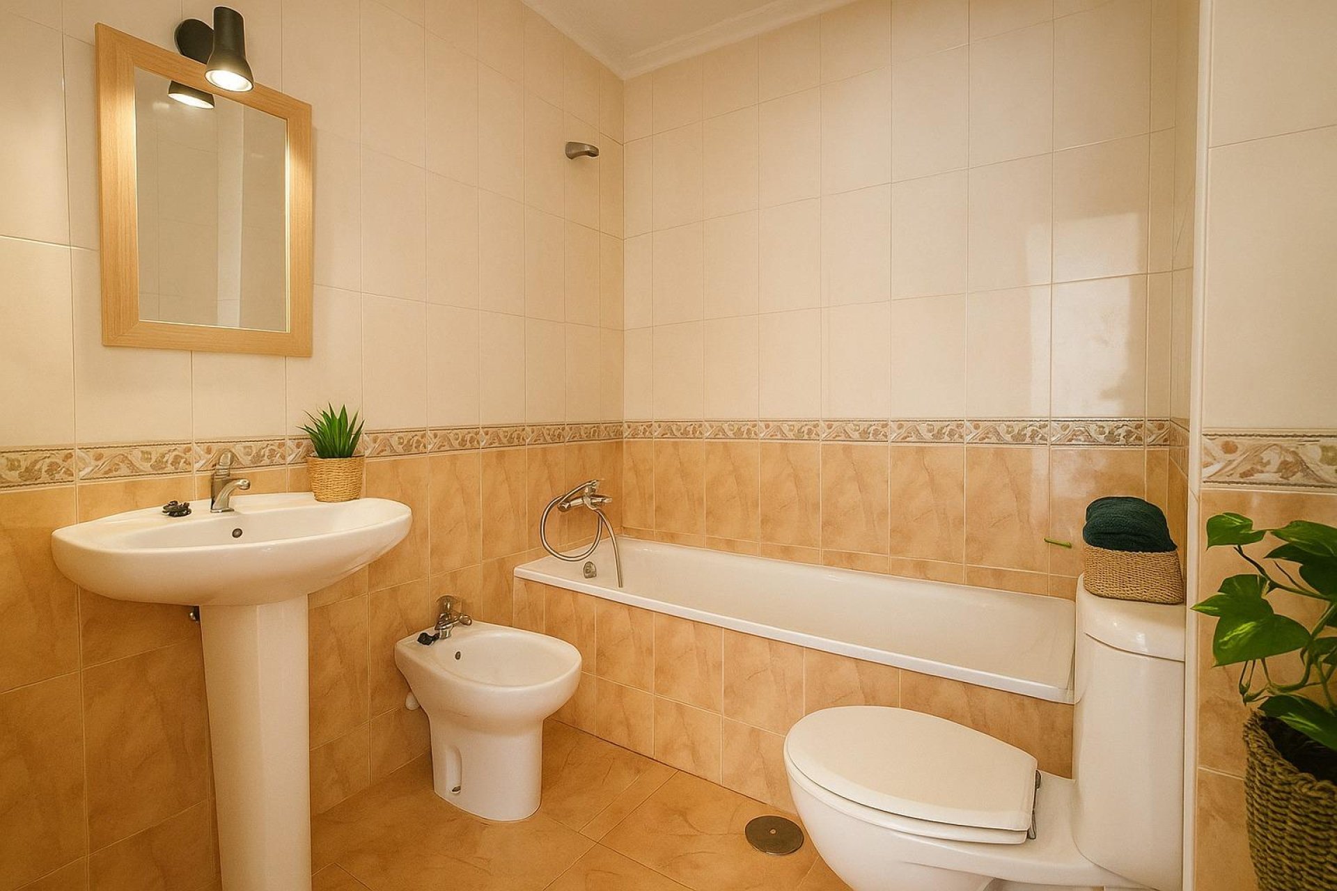 Herverkoop - Appartement -
Torrevieja - Playa del Cura