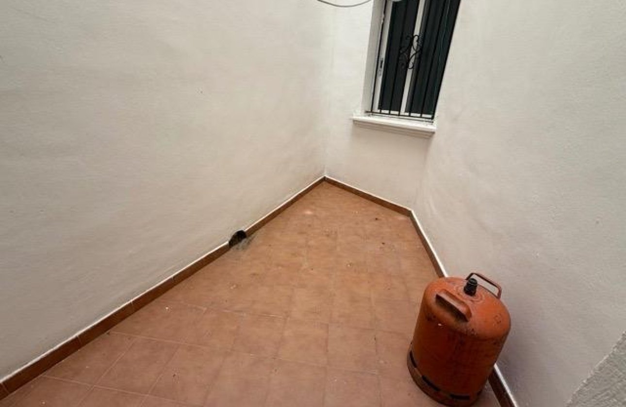 Herverkoop - Appartement -
Torrevieja - Playa del Cura