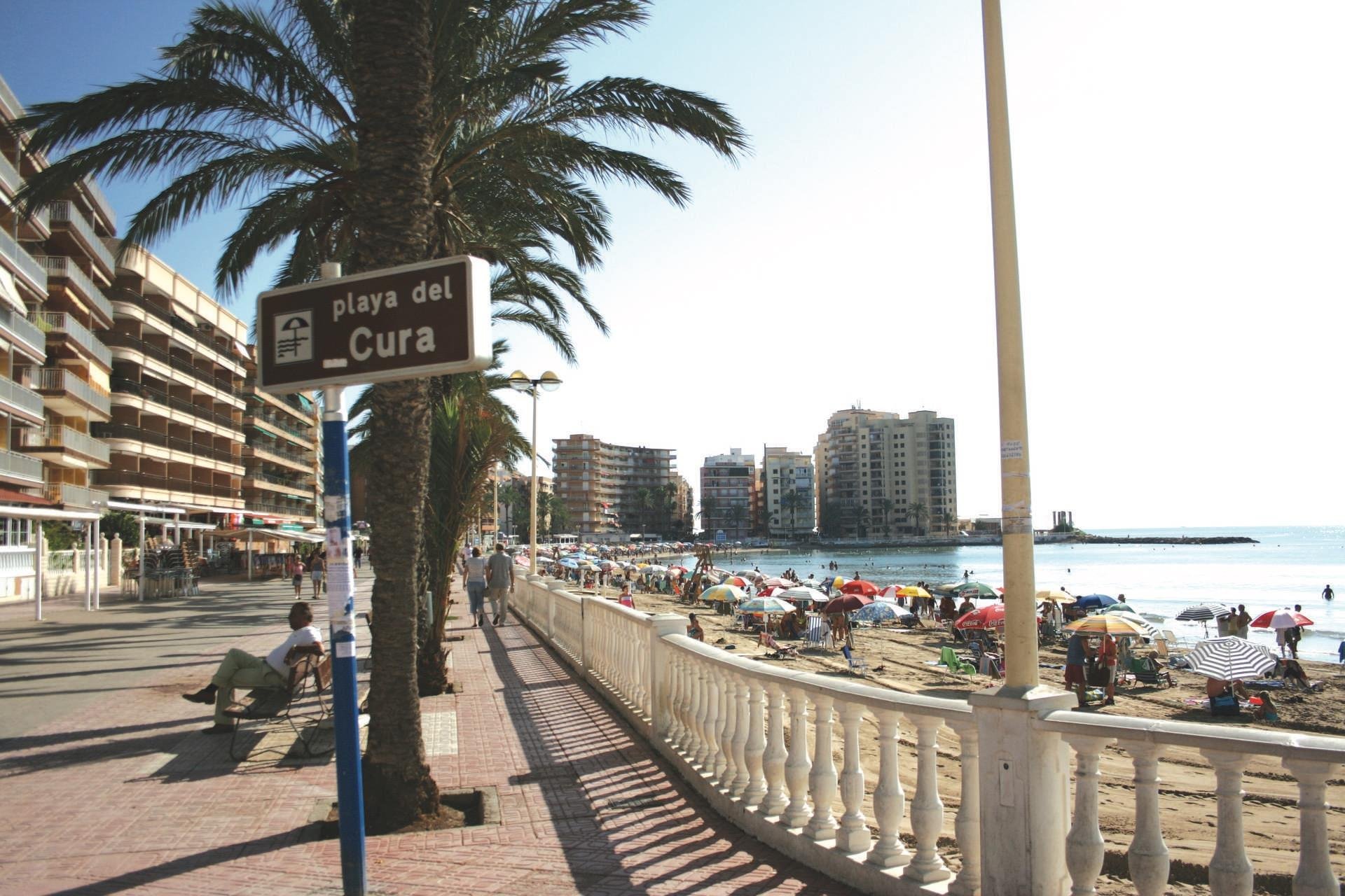 Herverkoop - Appartement -
Torrevieja - Playa del Cura