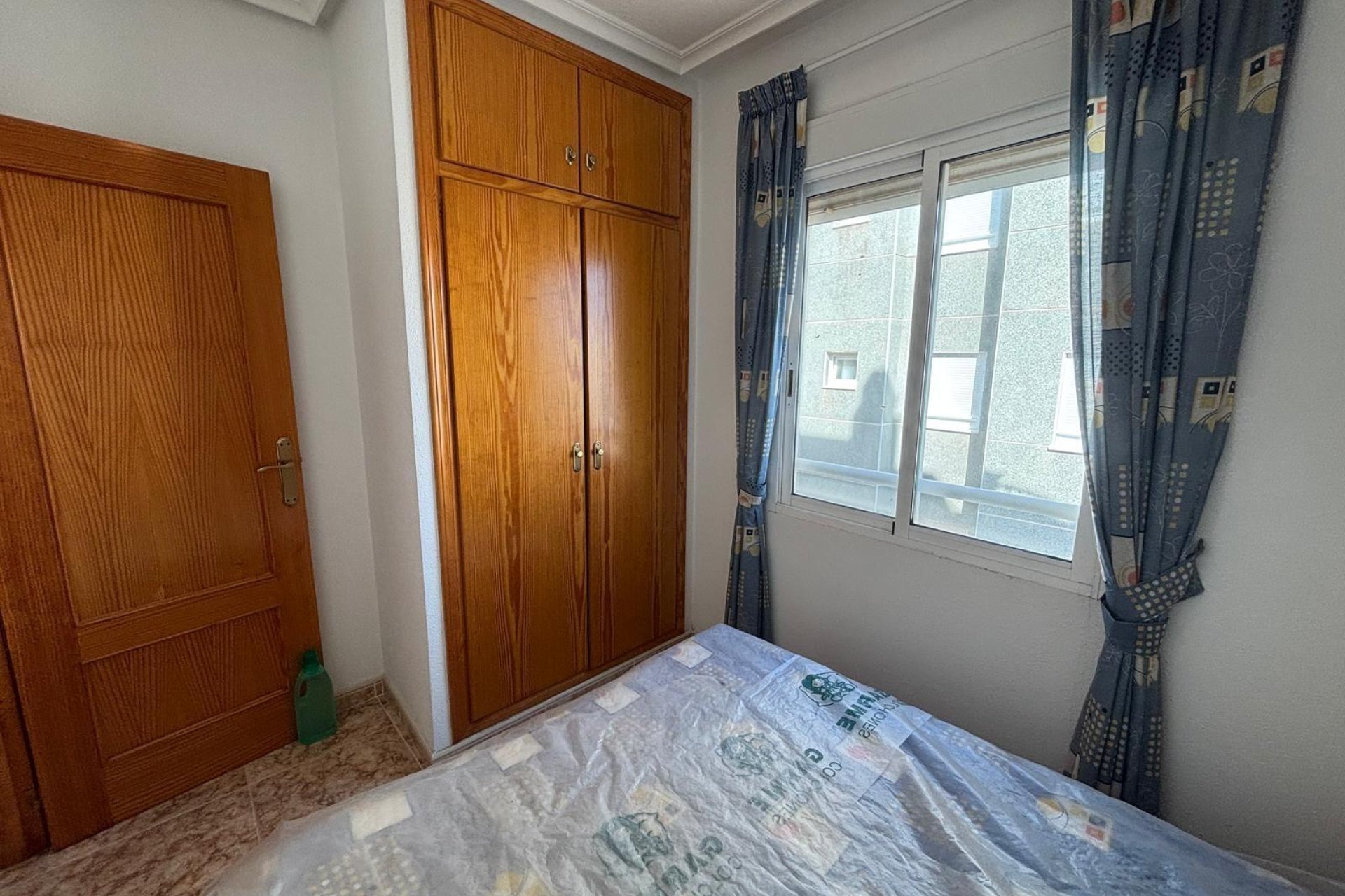 Herverkoop - Appartement -
Torrevieja - Playa del Cura