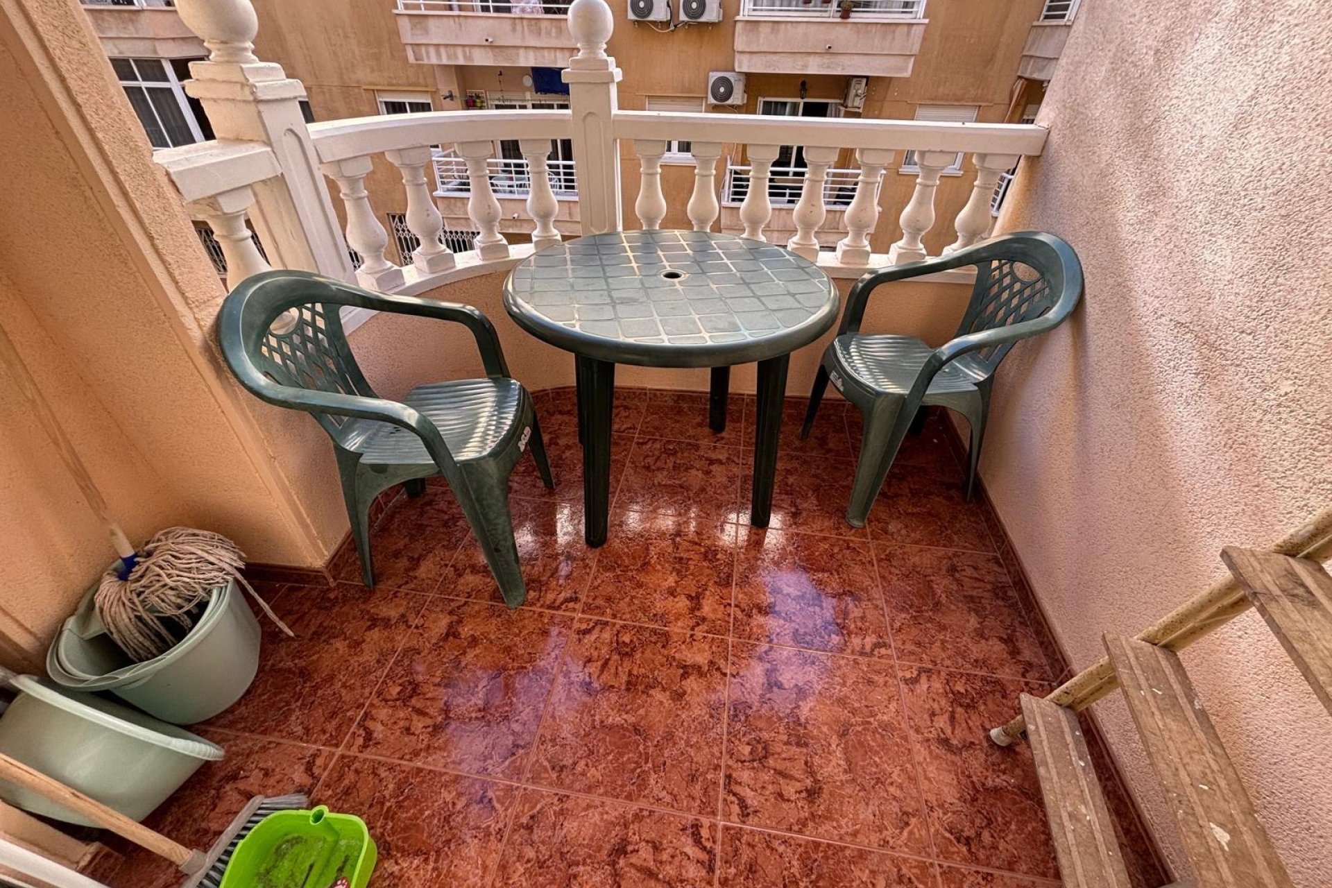 Herverkoop - Appartement -
Torrevieja - Playa del Cura