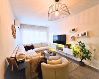 Herverkoop - Appartement -
Torrevieja - Playa del Cura