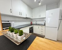 Herverkoop - Appartement -
Torrevieja - Playa del Cura