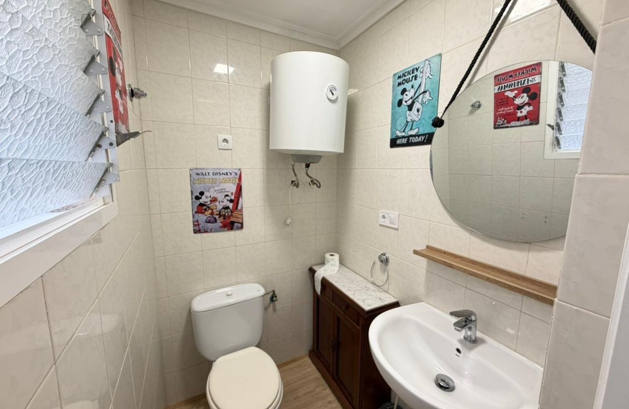 Herverkoop - Appartement -
Torrevieja - Playa del Cura