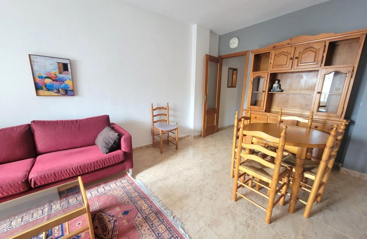 Herverkoop - Appartement -
Torrevieja - Playa del Cura