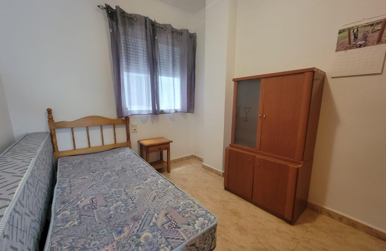 Herverkoop - Appartement -
Torrevieja - Playa del Cura
