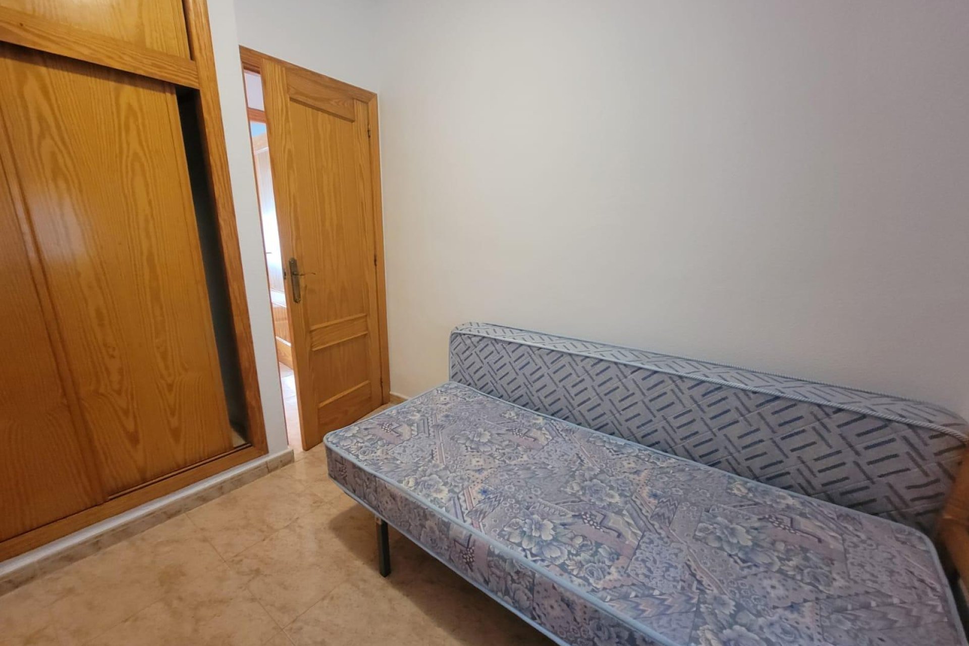 Herverkoop - Appartement -
Torrevieja - Playa del Cura