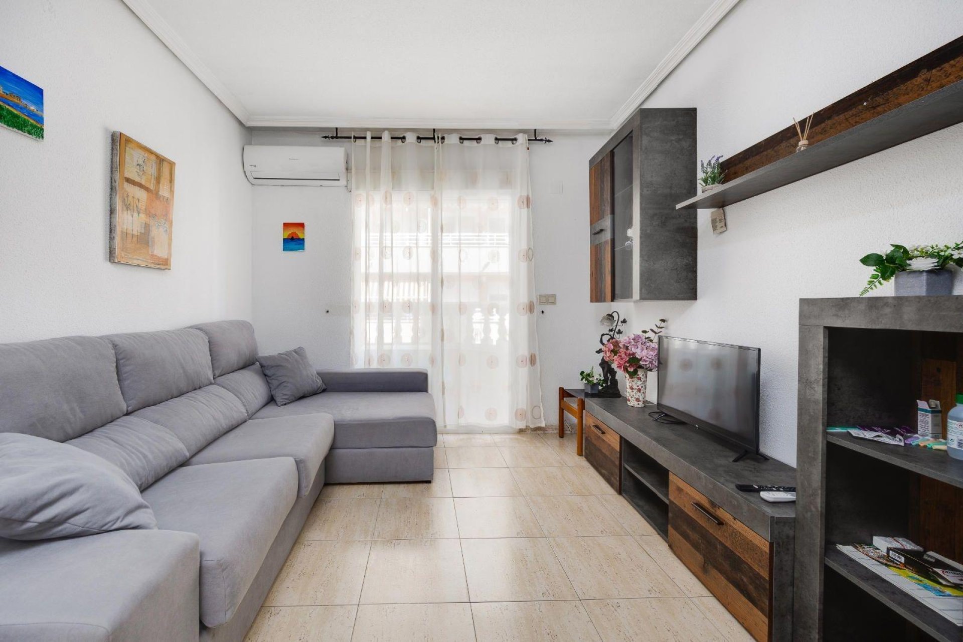 Herverkoop - Appartement -
Torrevieja - Playa del Cura