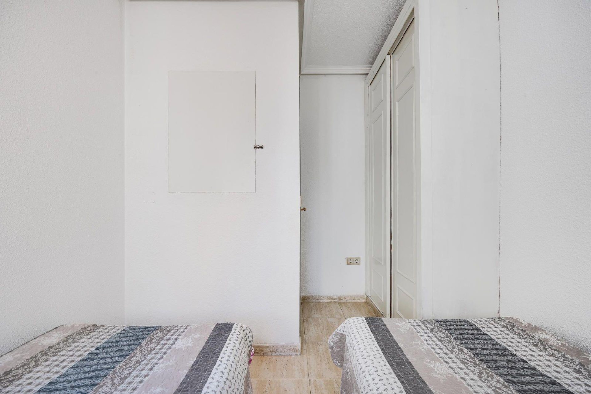 Herverkoop - Appartement -
Torrevieja - Playa del Cura