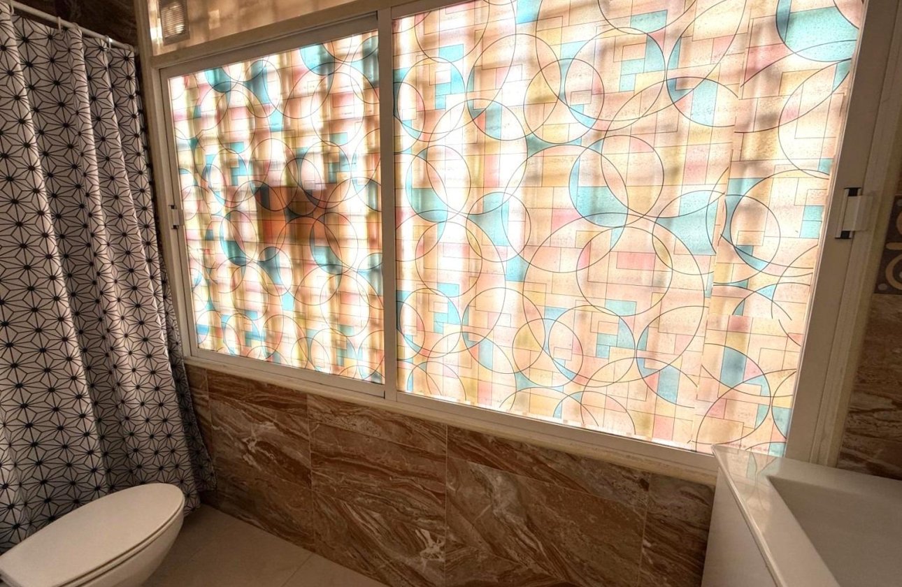 Herverkoop - Appartement -
Torrevieja - Playa del Cura