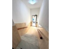 Herverkoop - Appartement -
Torrevieja - Playa del Cura