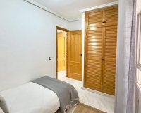Herverkoop - Appartement -
Torrevieja - Playa del Cura