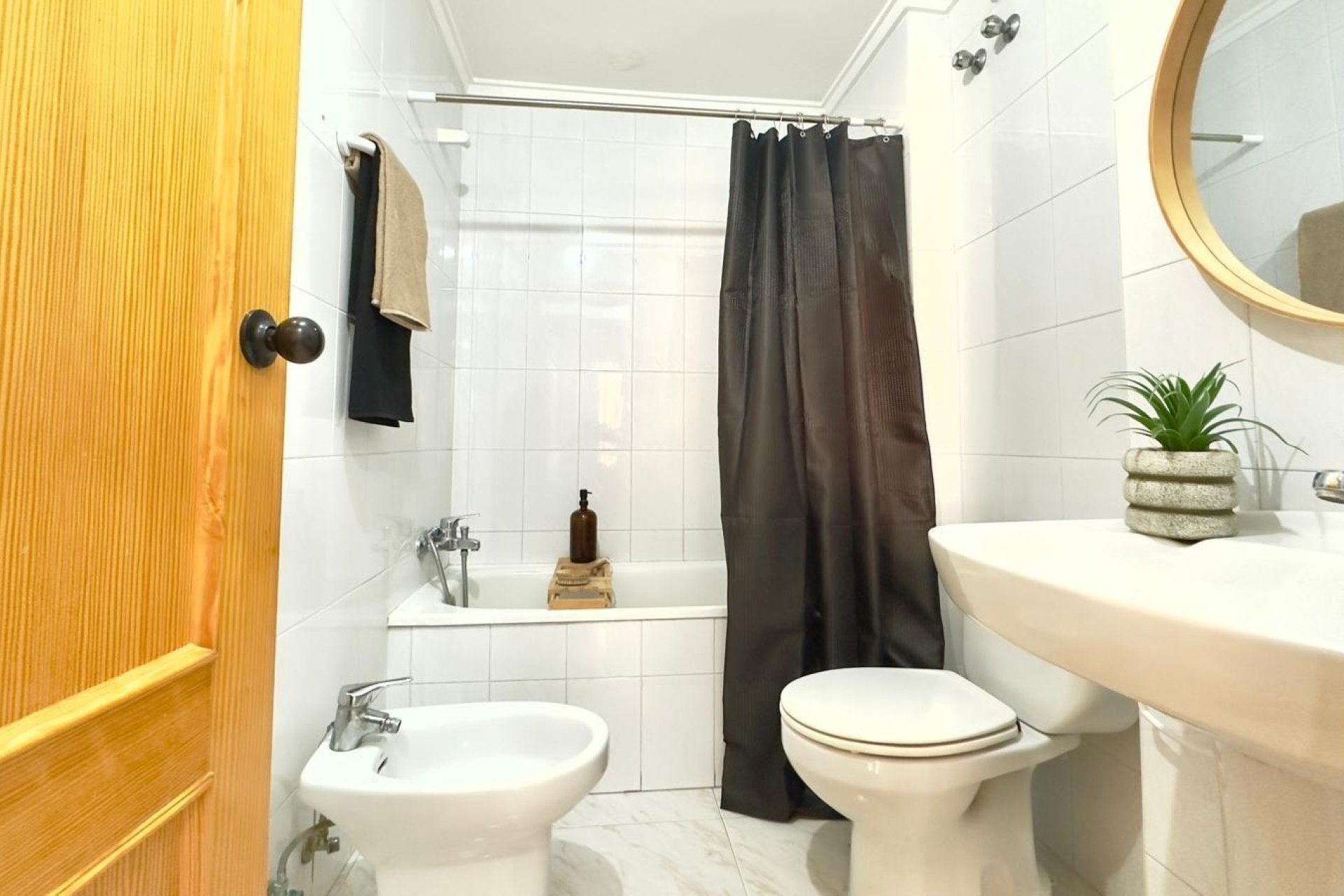 Herverkoop - Appartement -
Torrevieja - Playa del Cura